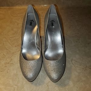 Fioni Silver Sparkling Heels